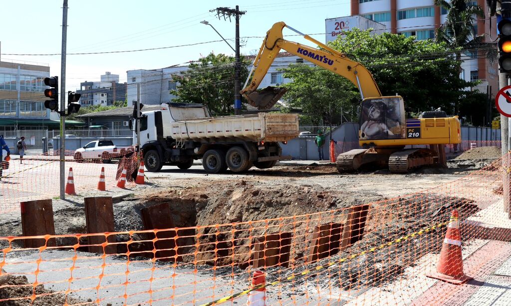 Obra interrompe abastecimento de água na Zona Sul neste domingo