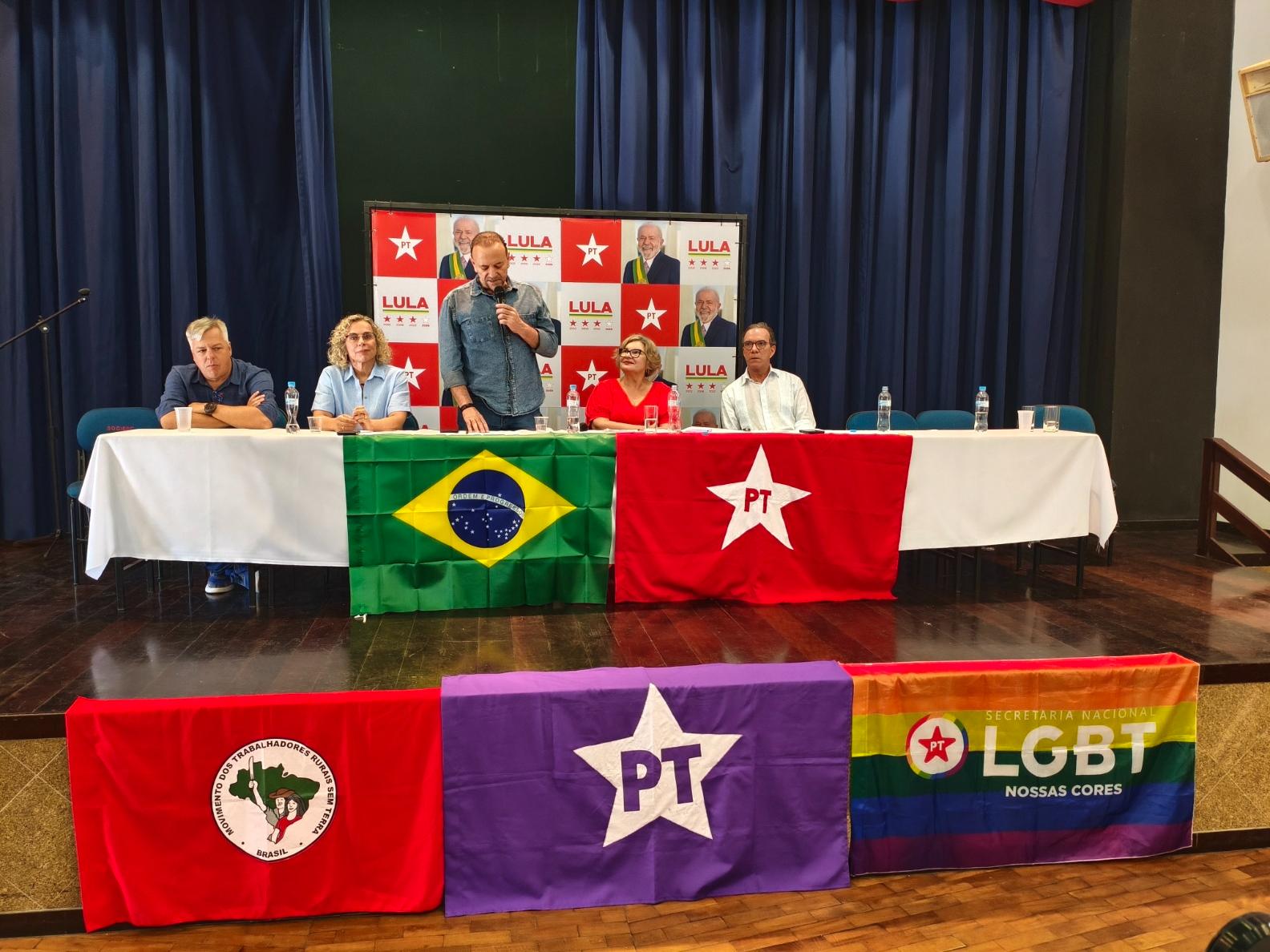 PT reúne lideranças nacionais em Joinville e traça estratégias para a eleição em 2026