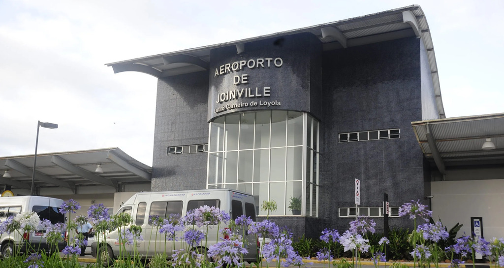 Aeroporto de Joinville prevê alta de 11% no movimento no Carnaval